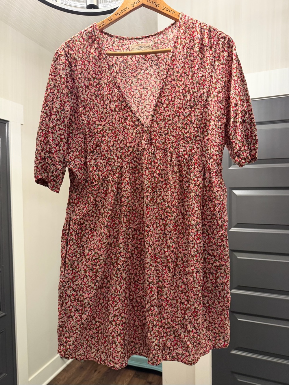 NATURAL LIFE Red Floral V-Neck Short Sleeve Dress